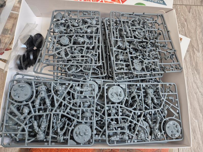 Warhammer Age Of Sigmar - Lot De 12 Grappes Contenant Chacune Un Kruleboys Et Un Vindictor