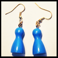 Image de boucles d'oreilles pions bleus clairs