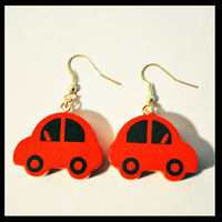 Image de boucles d'oreilles voitures rouges